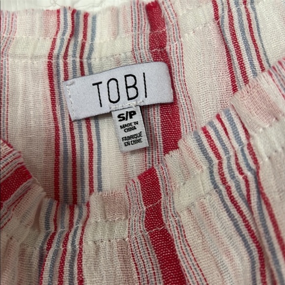 Tobi Crop Top - Picture 5 of 5